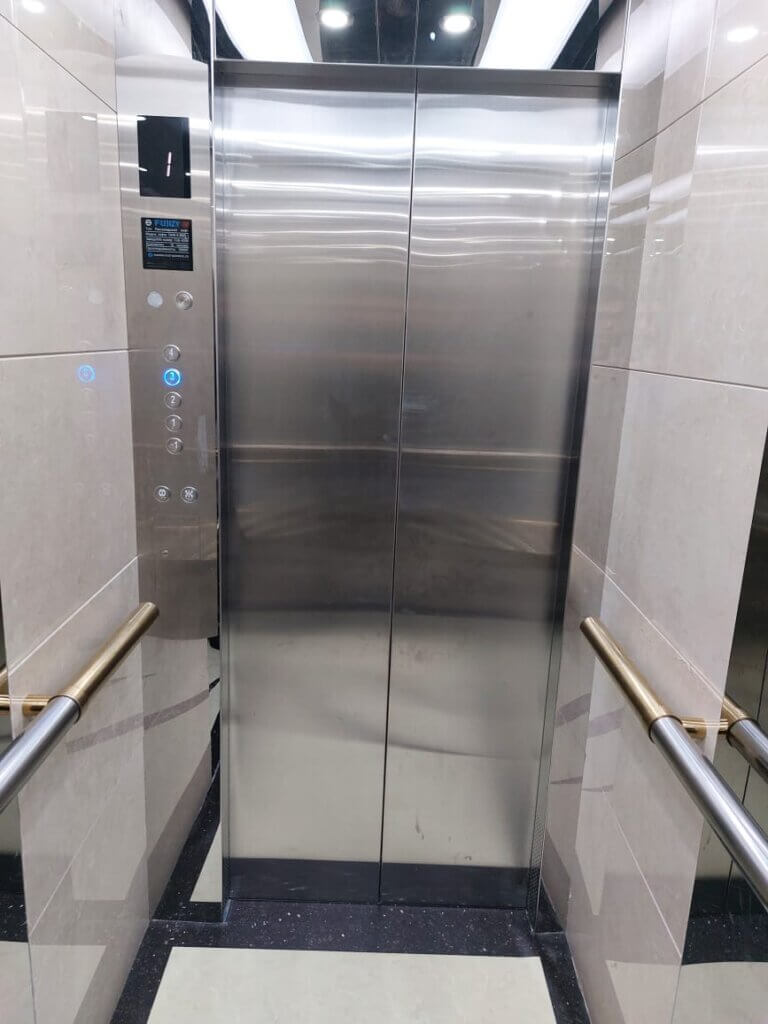 Санаторий Алтын Шанырак - лифт